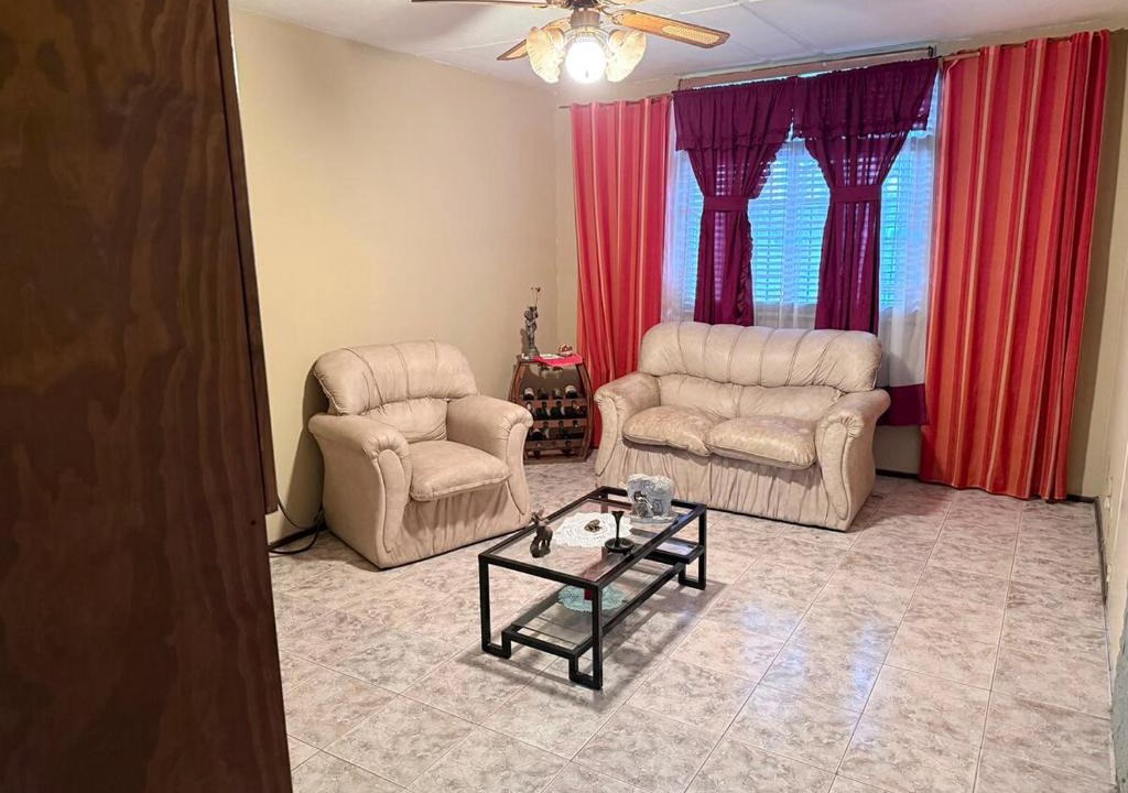 Maipu House | Family House with Comfort and Excellent Layout