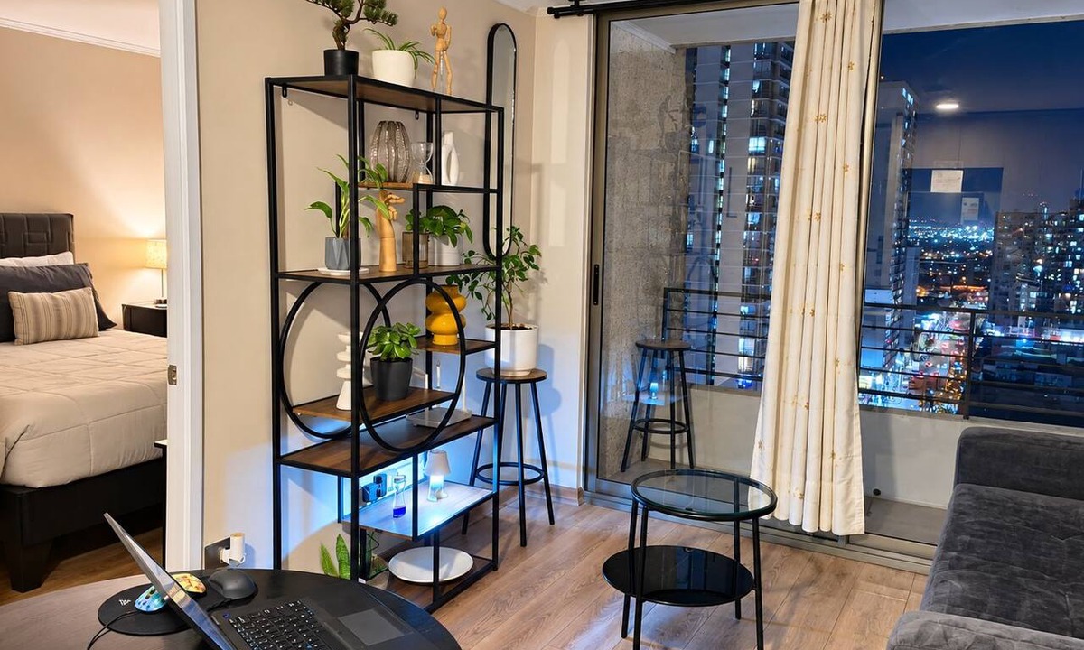 Las Rejas Apartment | Fully equipped apartment, just steps from Line 1