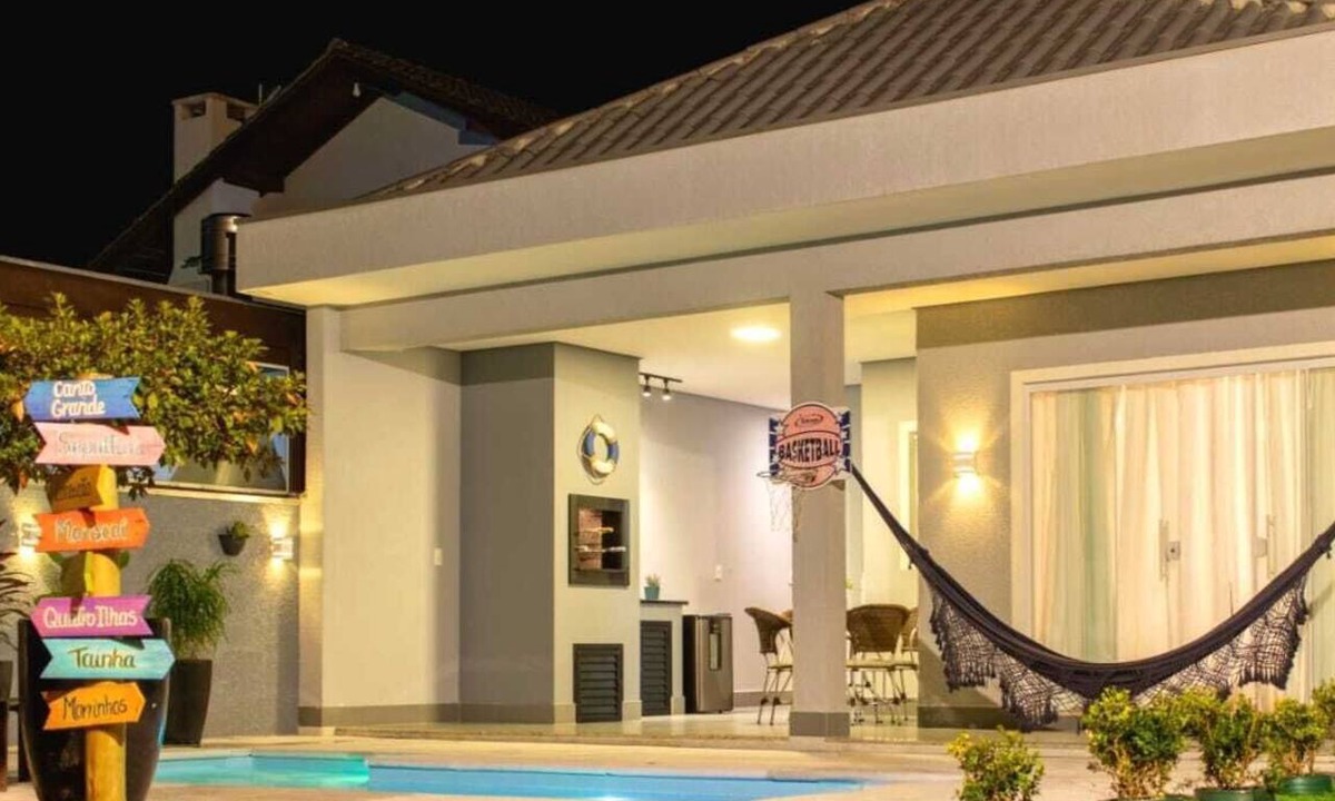Canto Grande House | GREY HOUSE | Heated Pool 240 meters from the beach