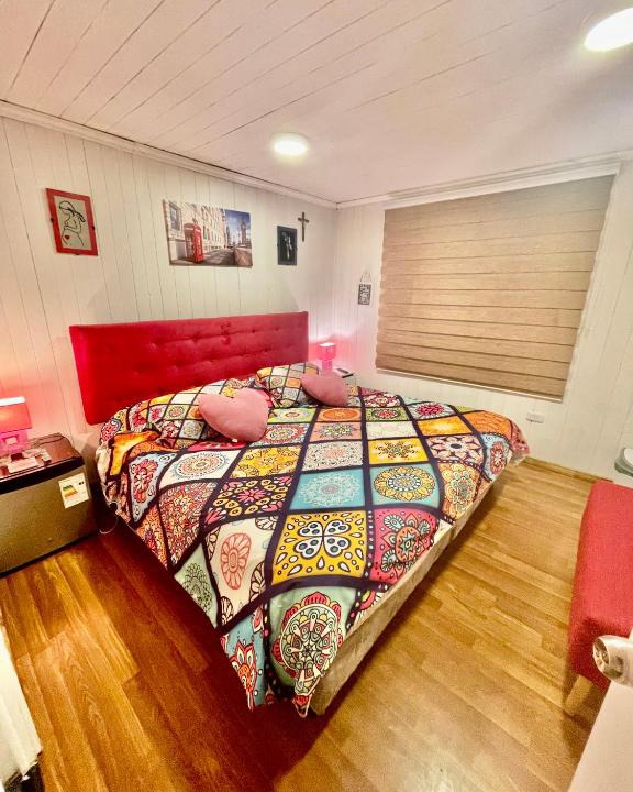 San Antonio House | Habitacion Deluxe, Wi-Fi, desayuno gratis y a minutos del crucero!