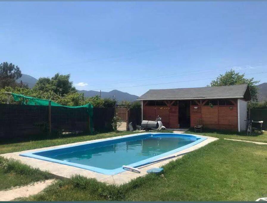 Maria Pinto House | Hermosa casa de campo con piscina y quincho.