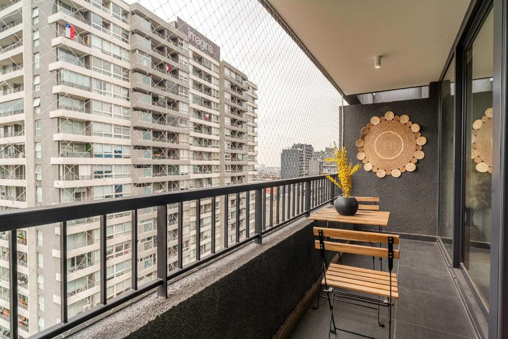 Nunoa Apartment | HOM I Metro I Cowork I Parking I Barrio Italia