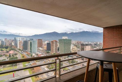 El Golf Apartment | HOM I Pasos del Metro I Las Condes I AC I Parking 0226
