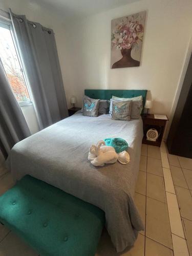 El Golf Apartment | Home 9