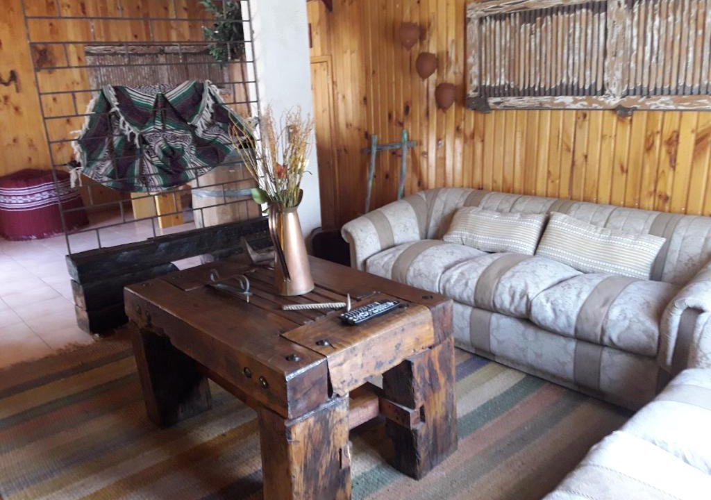 Limache House | Hostal Arce Marrón