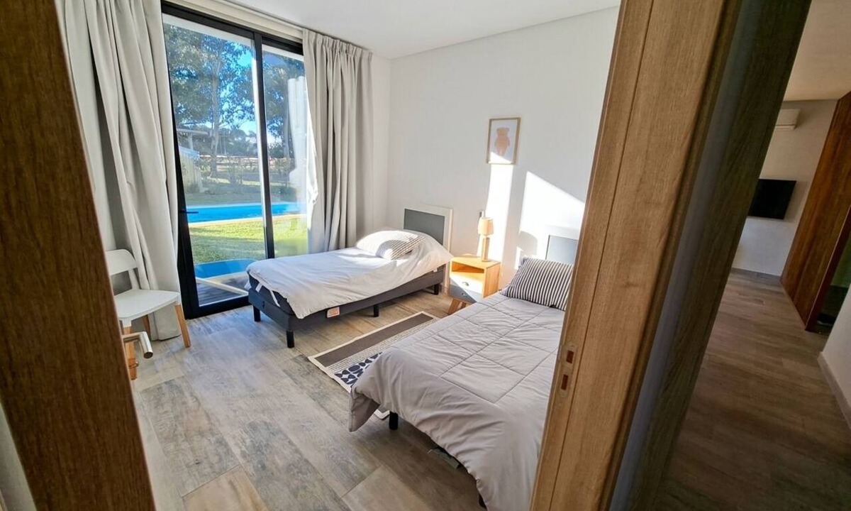 Pinamar House | House Across from the Golf Course · Radiant Floor Heating and Pool