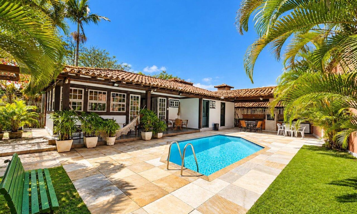 Porto Belo House | House with private pool 300m from the beach! BZ39
