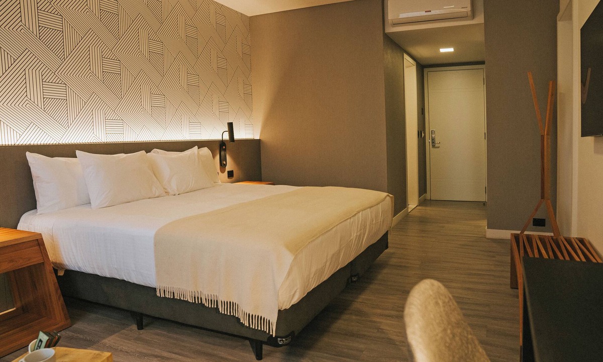 Resistencia Hotel | Howard Johnson Plaza La Ribera