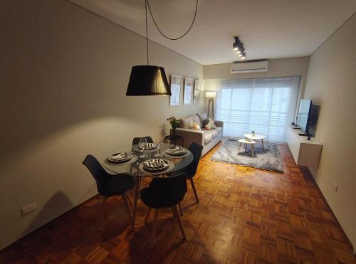 Comuna 7 Apartment | KD departamento Parque Chacabuco Cálido y luminoso semipiso