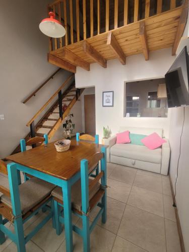 Esquel Ski Chalet | KUPAL