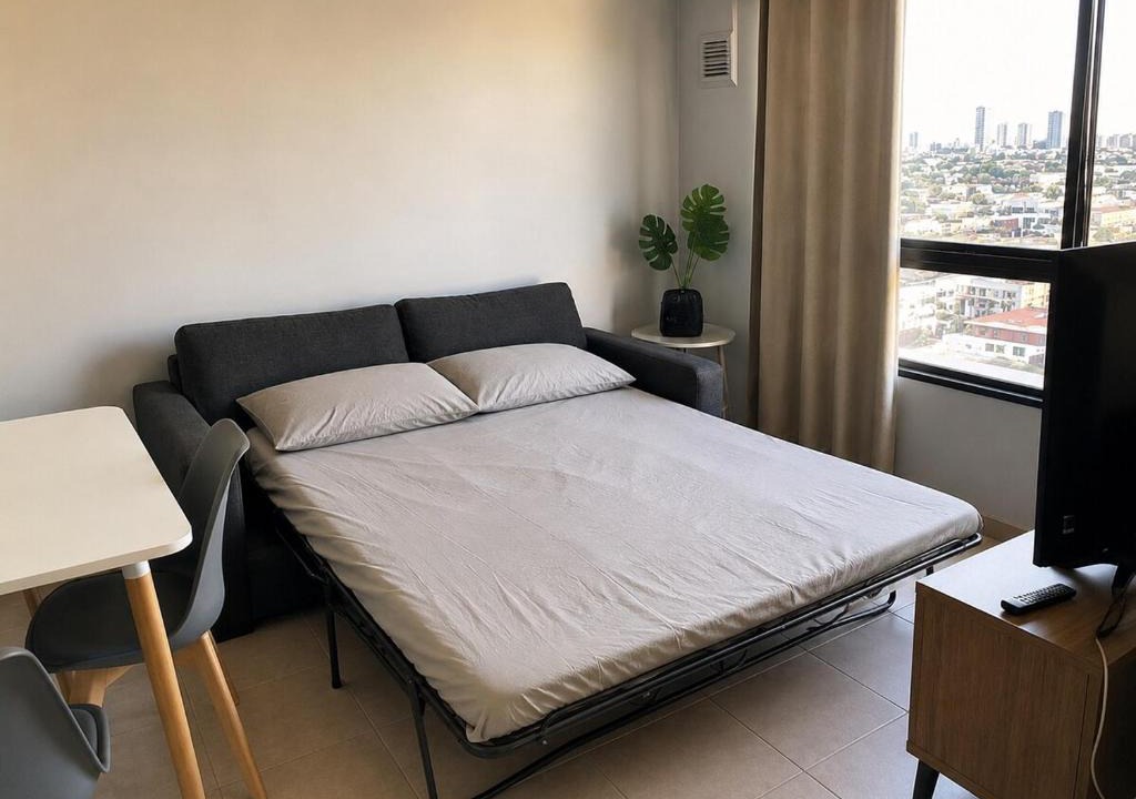 Las Rejas Apartment | Large apartment for 6, Quinta Normal, Metro, Bleached