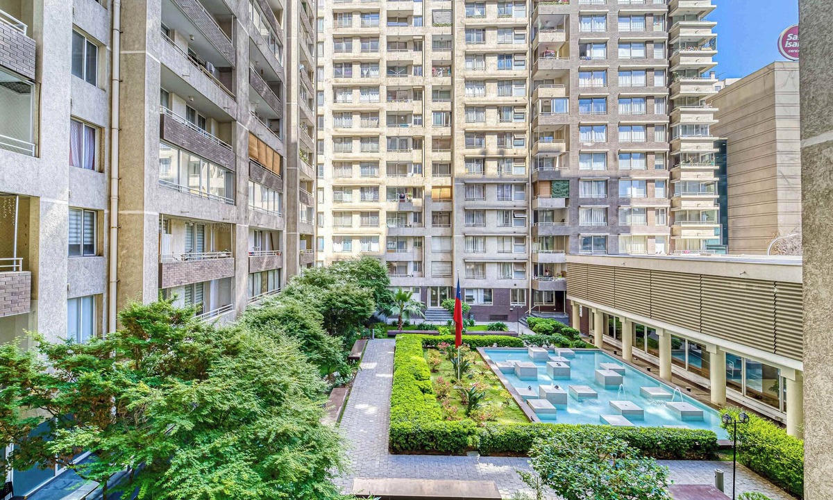 Downtown Santiago Apartment | Live Downtown 2BR Apartment W/2 TV near Downtown