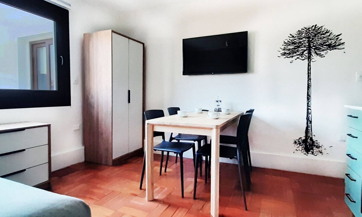 Barrio Italia Apartment | Living Vaisse