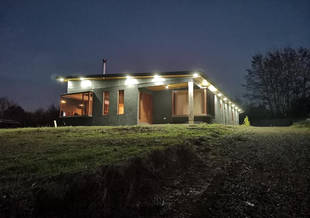 Yungay House | Los Acacios