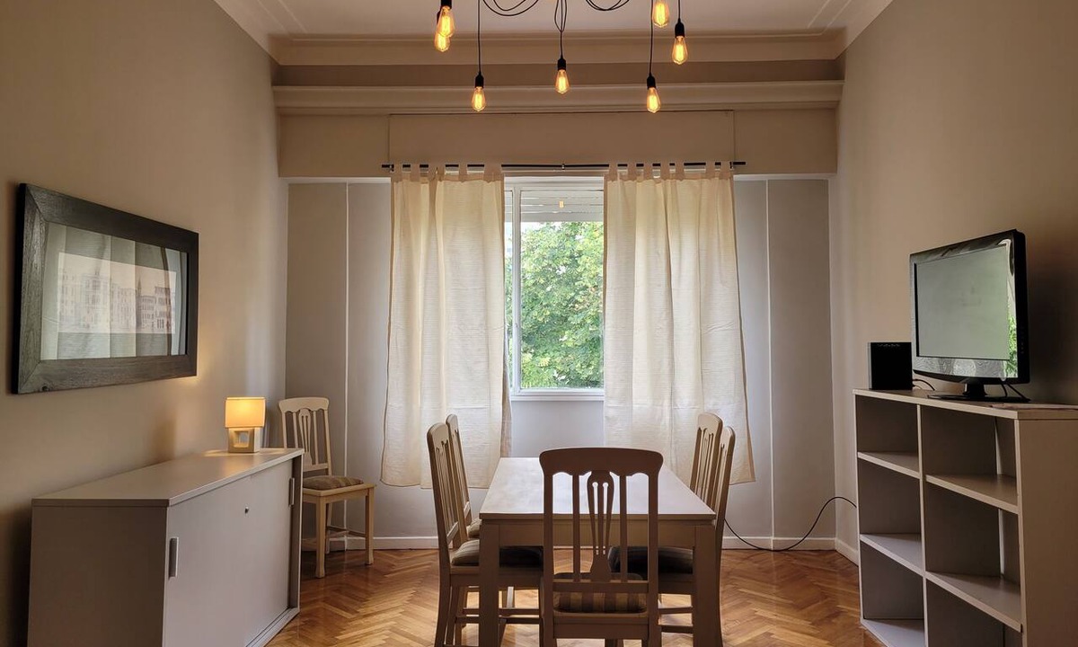 Buenos Aires Central Business District Apartment | Lovely 2-bedroom apartment 150m from Plaza de Mayo