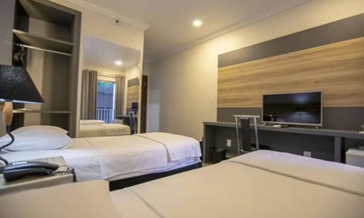 Adrianopolis Hotel | Manaus Stay | 4.5 mi to Centro Histórico Manaus, Walking Heritage Tours
