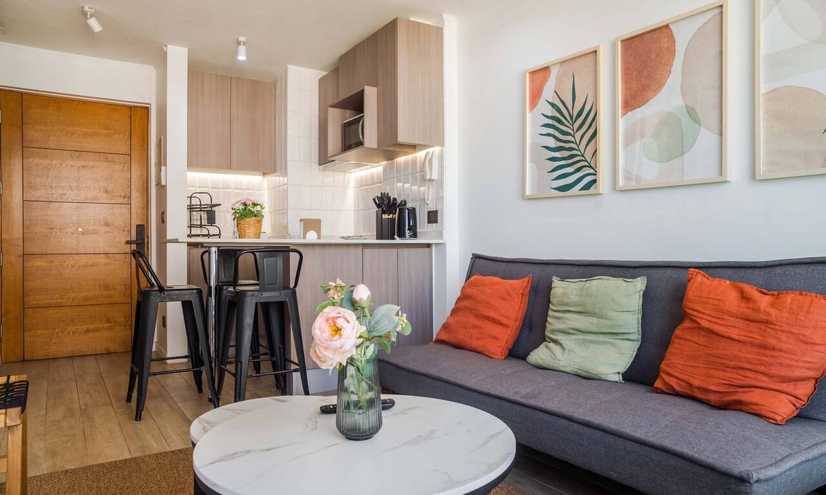 Nunoa Apartment | Modern 1BR Flat in Nunoa | Chic and Local Charm