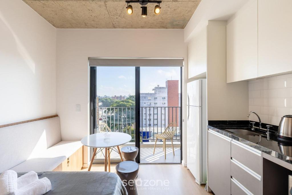 Prado Velho Apartment | Modern in Condo w/gym 350m from PUC EBI0603
