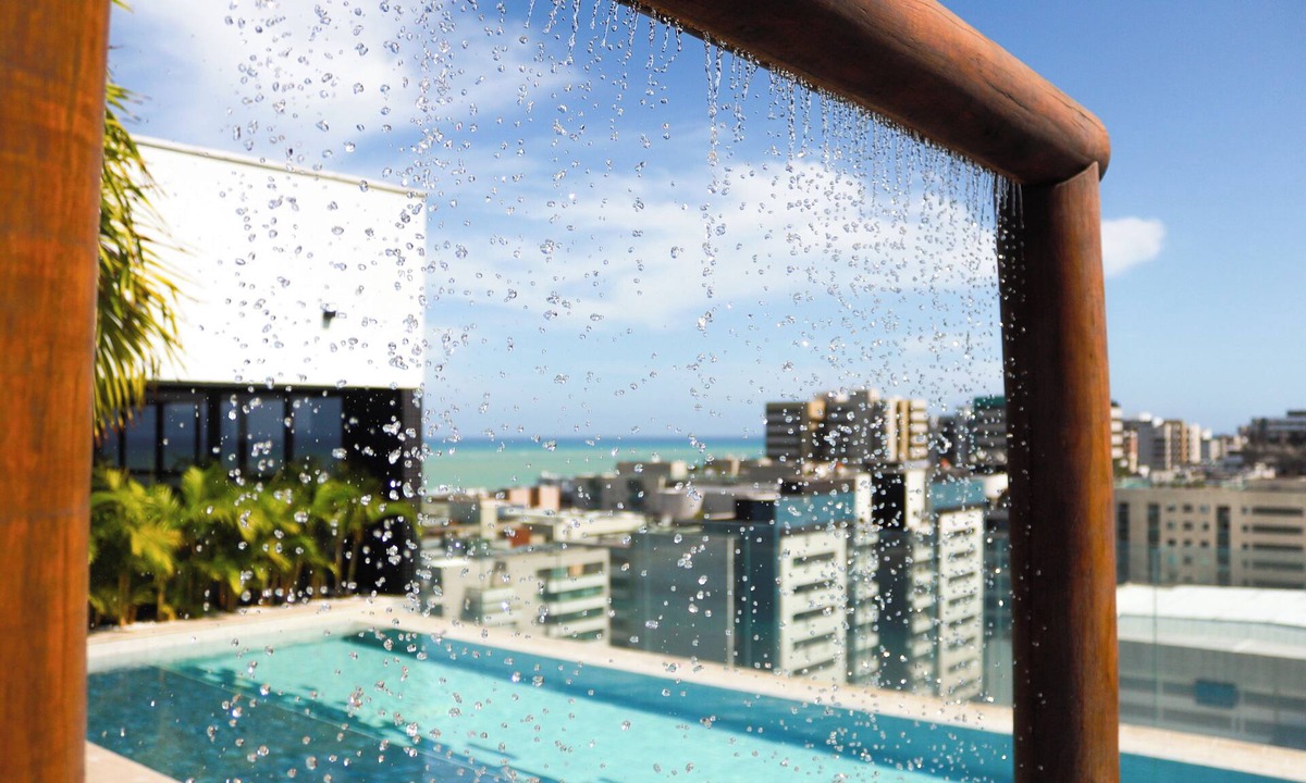 Jatiuca Apartment | Modern studio apartment in Maceió with ocean view, gym, and parking, 200 meters from the beach.