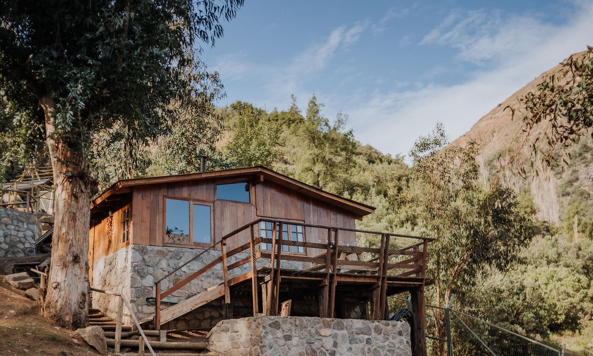San Alfonso Cabin | Mountain Cabin Perfect for a Family Vacation in Cajon del Maipo Chile