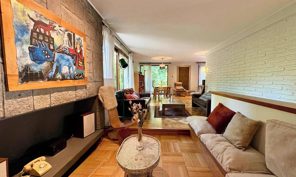 Apoquindo House | Near Cerro San Cristobal: House w/Garden & Parking