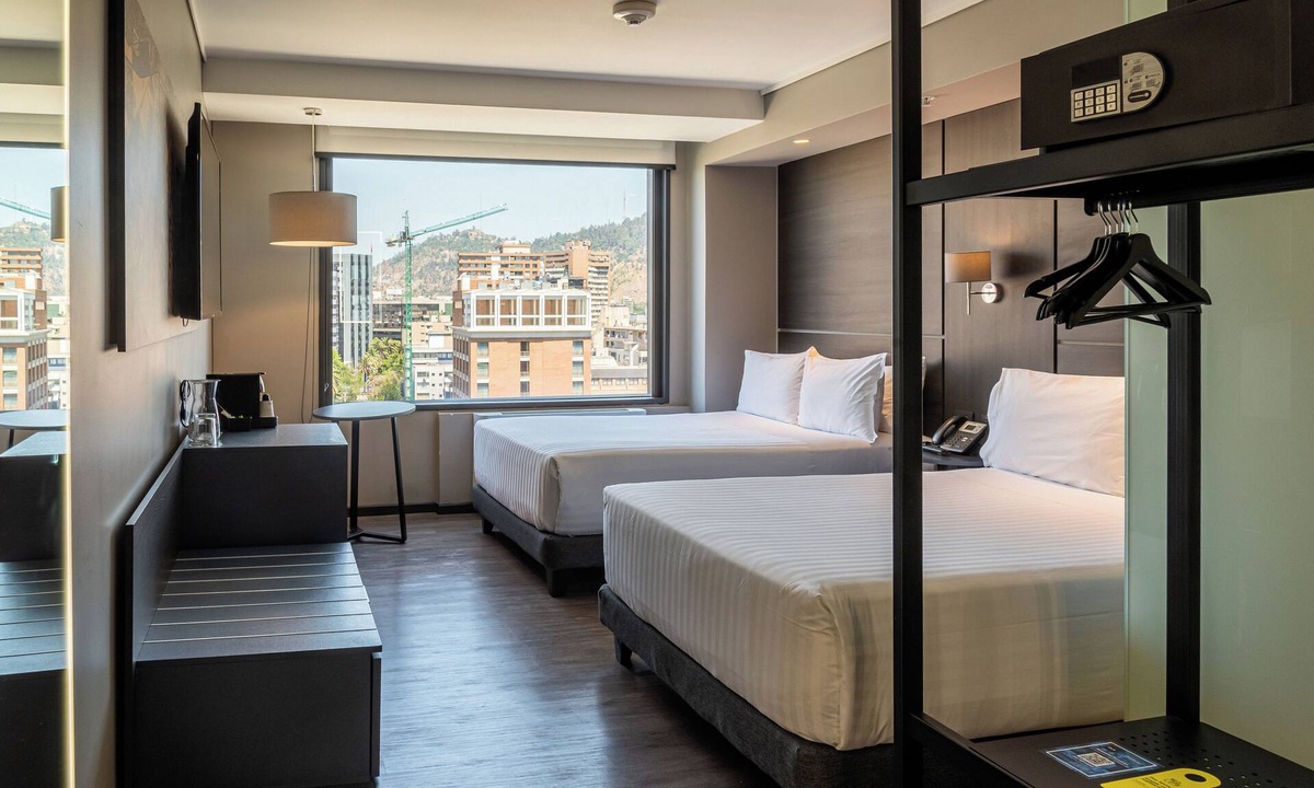 Providencia Hotel | Ola Santiago Providencia, Tapestry Collection by Hilton