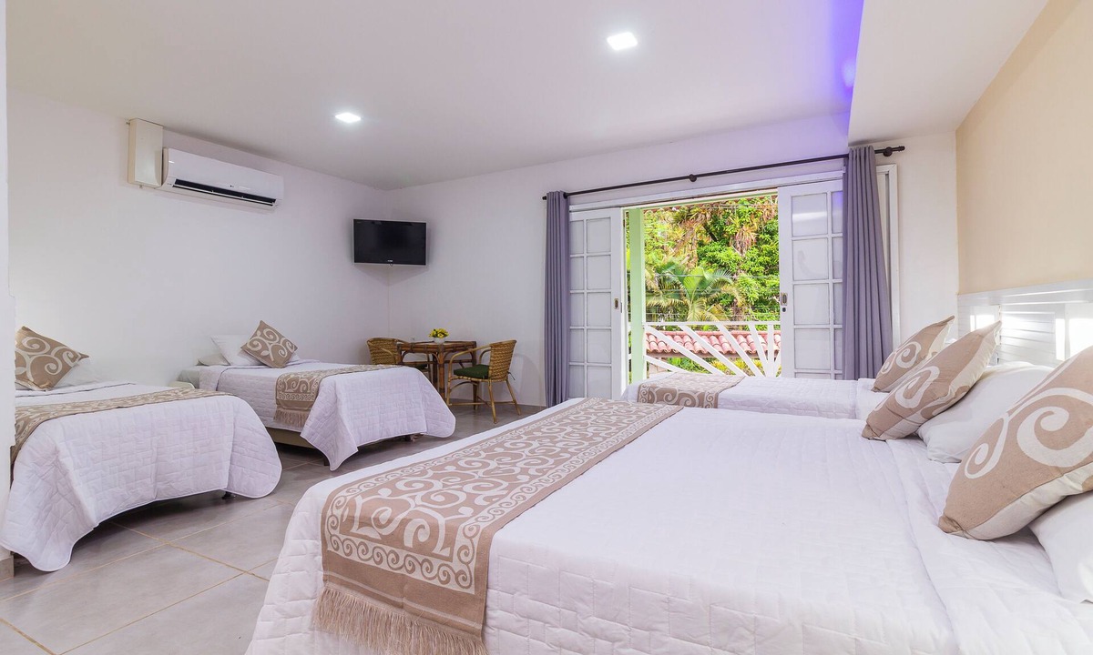 Biscaia Hotel | Pousada Daleste