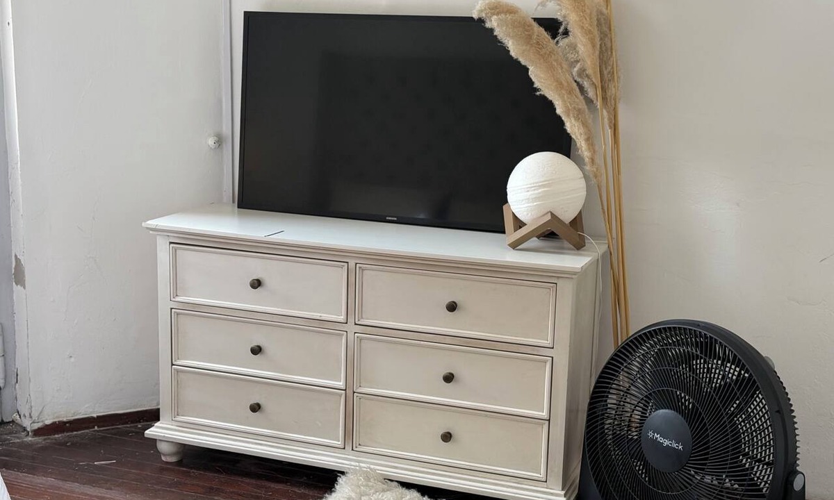 San Nicolas House | Private room in shared house