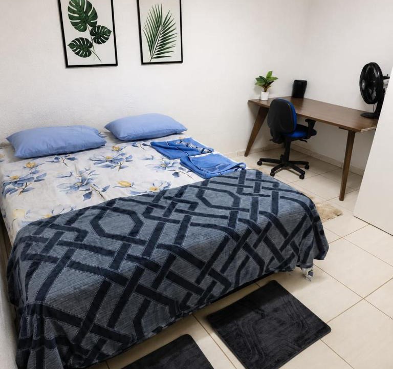 Cruzeiro Hostel | Quarto de Casal com Ar condicionado e TV
