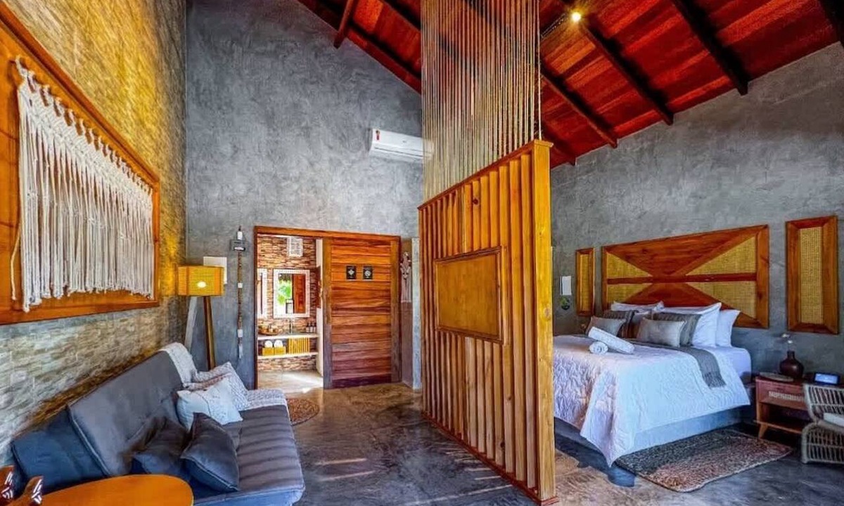 Corguinho House | Quarto triplo beira mar