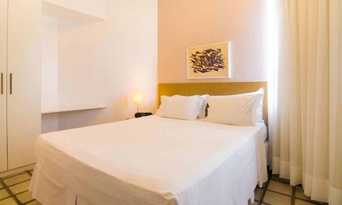 Mucuripe Hotel | Quiet Retreat with Outdoor Swimming Pool Close to Vibrant Local Markets