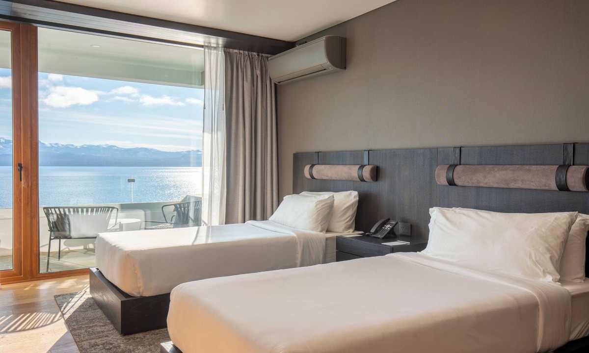 San Carlos de Bariloche Hotel | Radisson Blu Bariloche