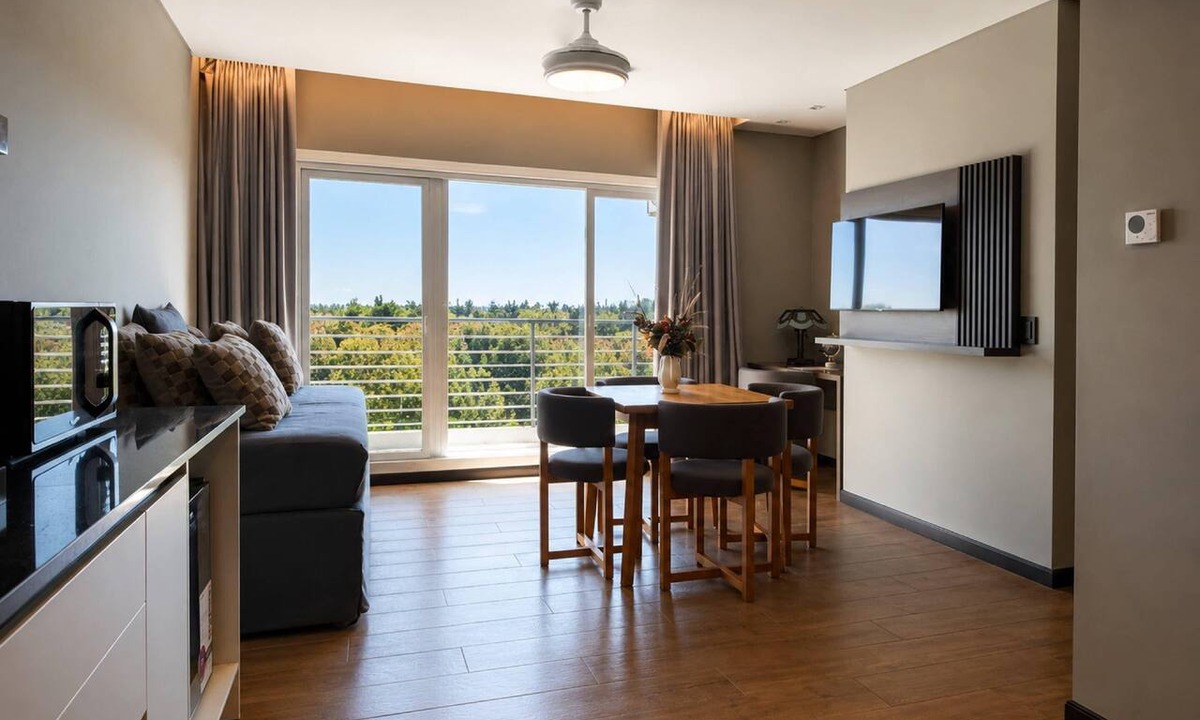 Funes Hotel | Radisson RED Funes