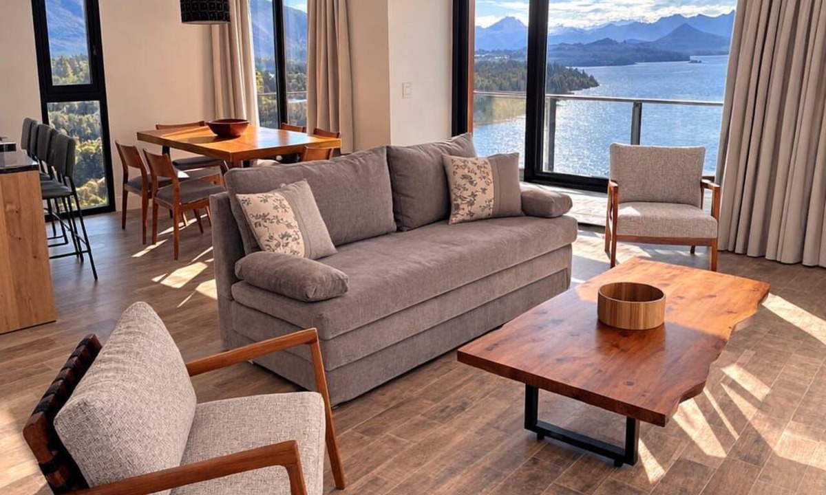 Playa Bonita Apartment | S45 Patagonia: 2-Bedroom Apartment with a View of the Lake
