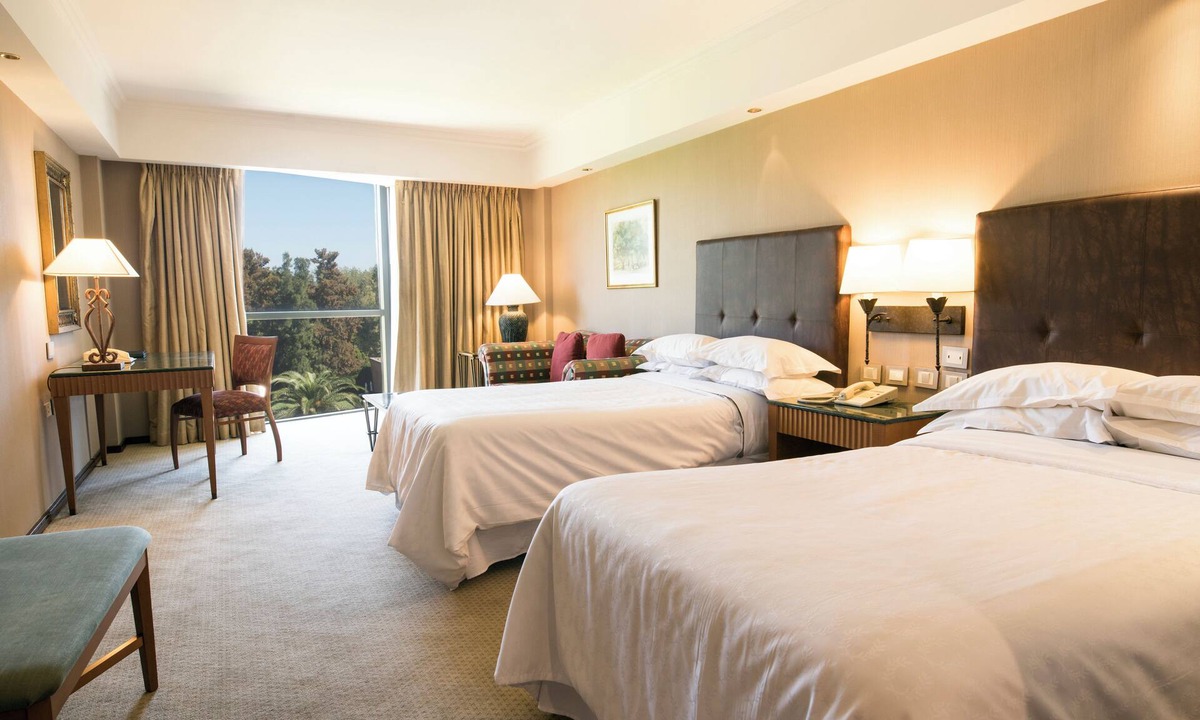 La Lonja Hotel | Sheraton Pilar Hotel and Convention Center