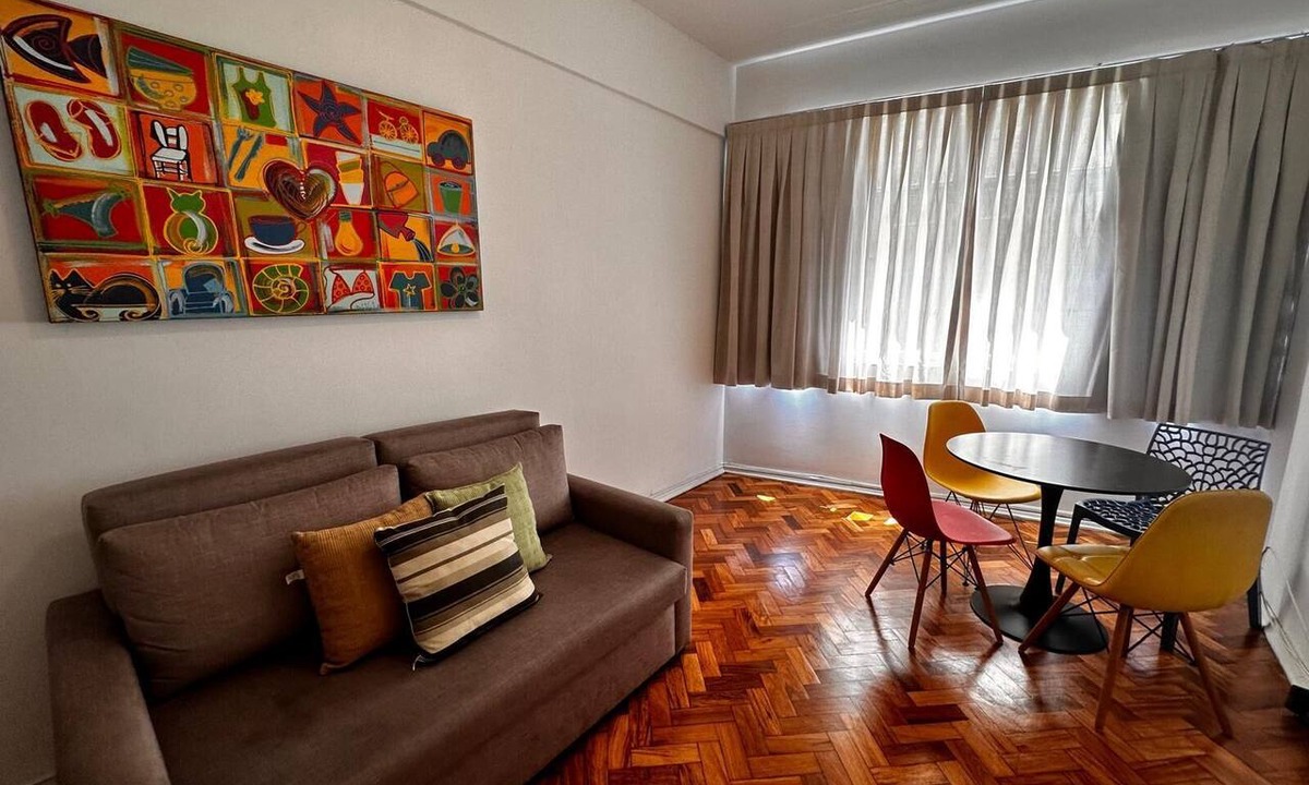 Lapa RV Rental | Spacious apartment in Lapa with views of the Arcos with parking space/well located