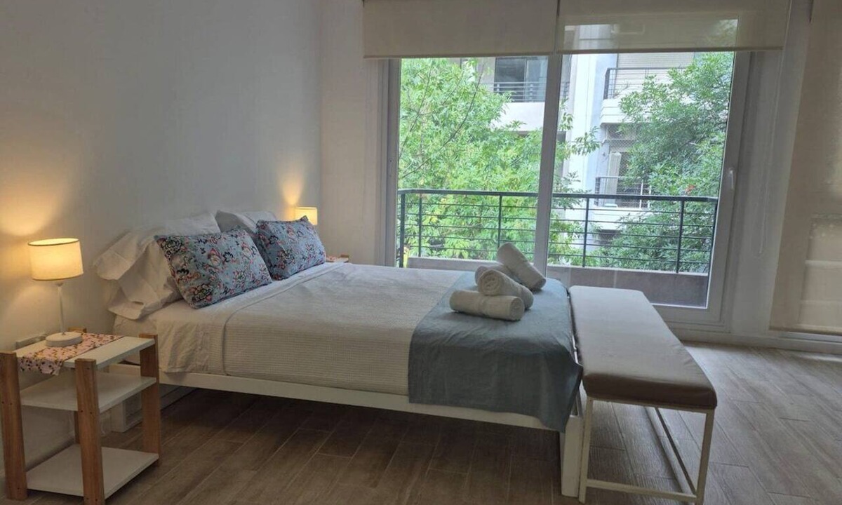 Almagro Apartment | Spacious Apartment with Balcony in Almagro