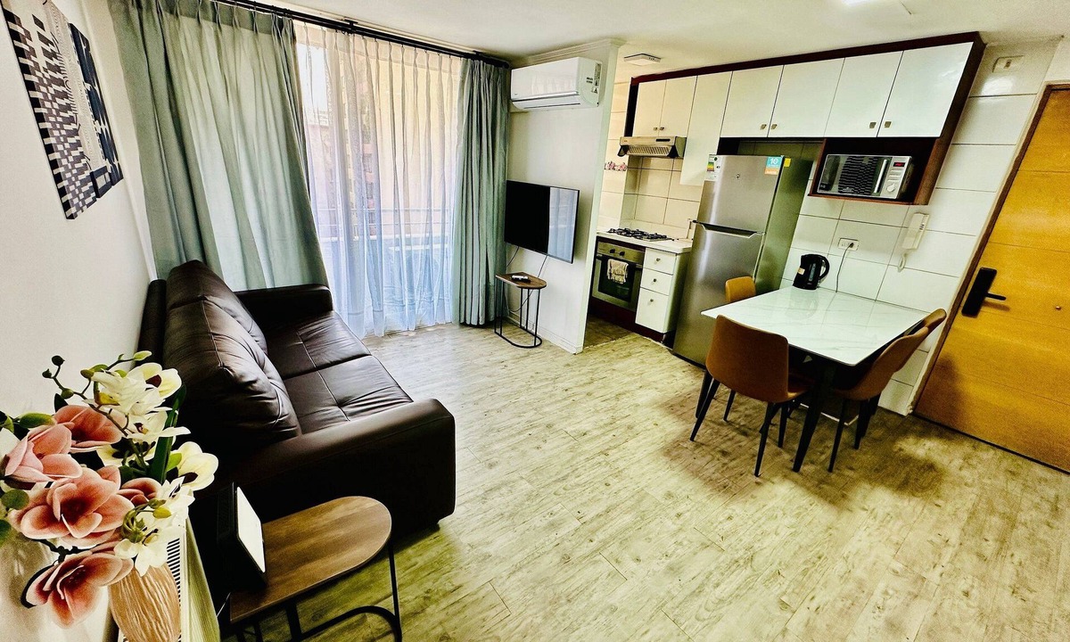 Downtown Santiago House | Spacious apt. 2 bedr. Fully equipped downtown Stgo.
