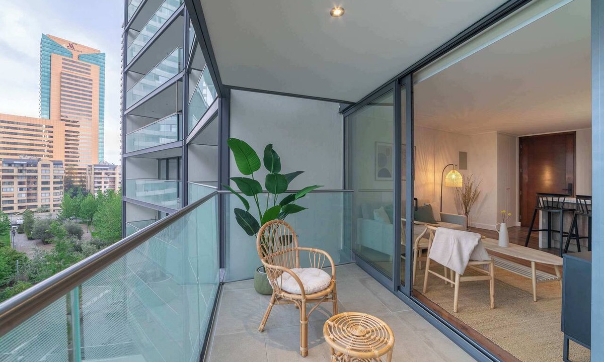 Apoquindo Apartment | Spacious Las Condes Apartment with Pool & Parking