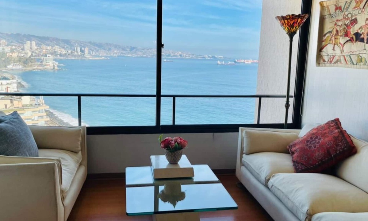 Vina del Mar Apartment | Spectacular Beachfront Apartment with Underground Parking