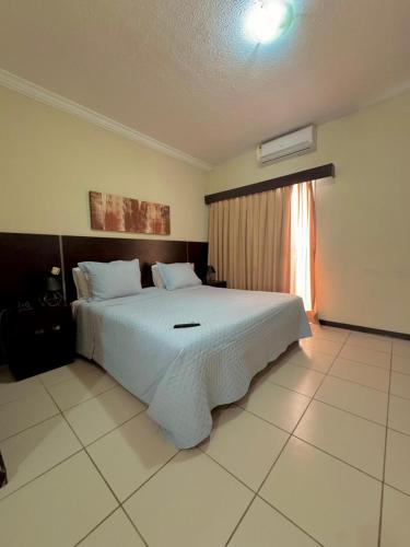 Macae Apartment | Studio pé na areia, vista, internet e ar
