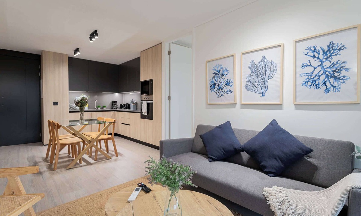 Apoquindo Apartment | Stylish 2BR Araucano Park Comfort for 5 Guests