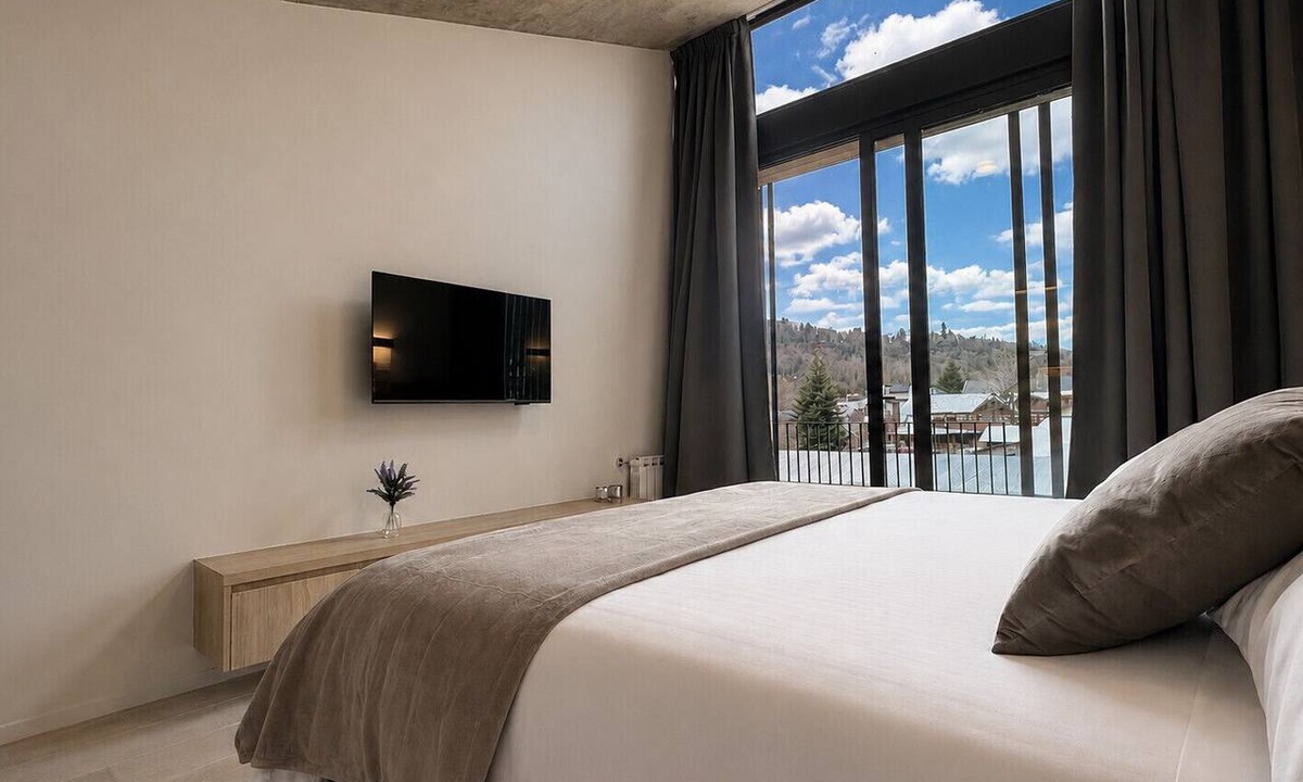 San Martin de los Andes Apartment | Suite Patagonia Terrace | 1-bedroom boutique apartment for families in San Martín de los Andes | Mountain views, balcony & BBQ | Chapelco Ski Resort