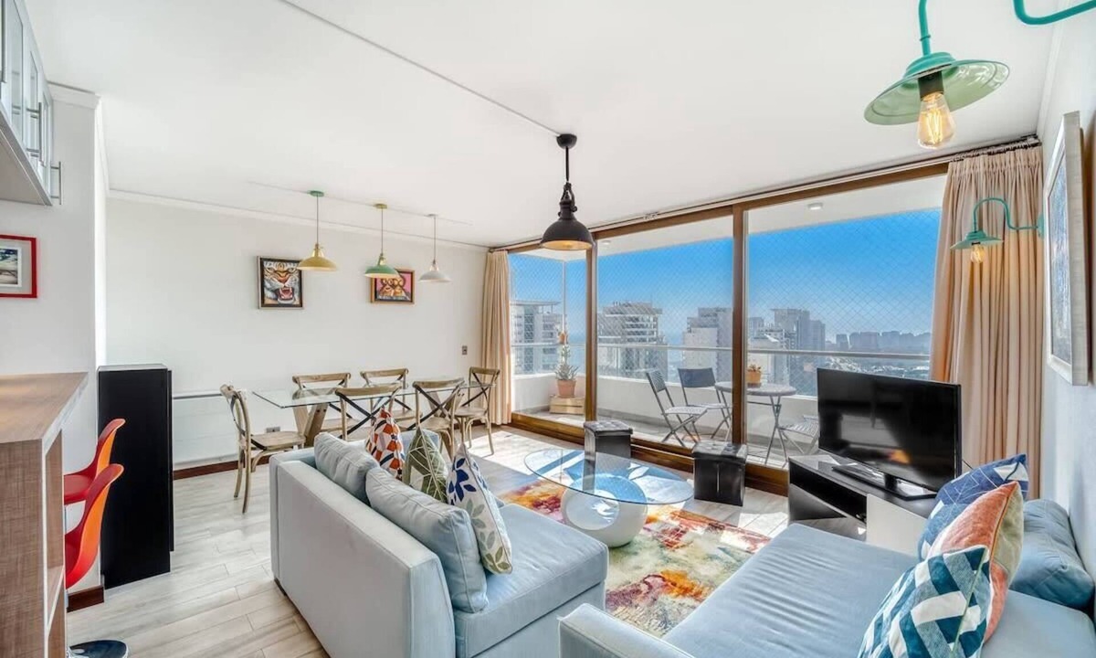 Renaca Apartment | Sunny Side 3BR W/View, 2 Parkings, Pool & Gym
