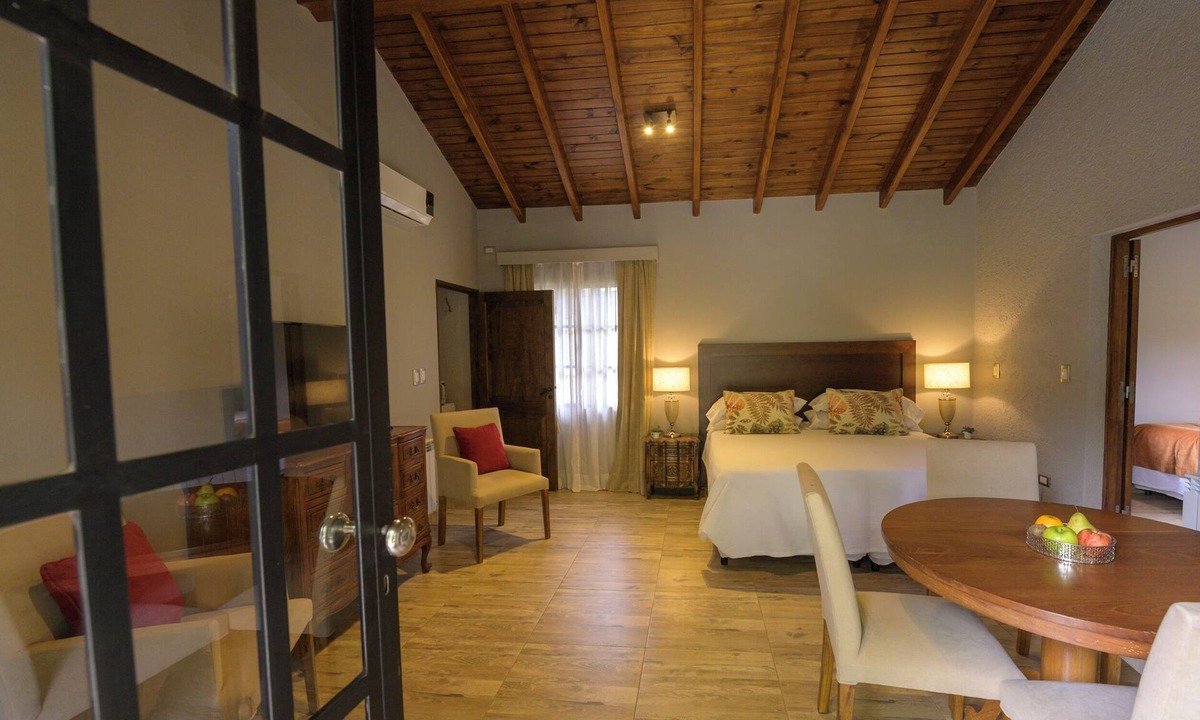 Maipu Hotel | Verde Oliva Casa de Huéspedes