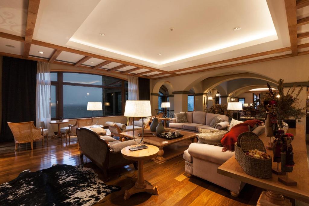 Peninsula San Pedro Hotel | Villa Beluno Hotel & Spa
