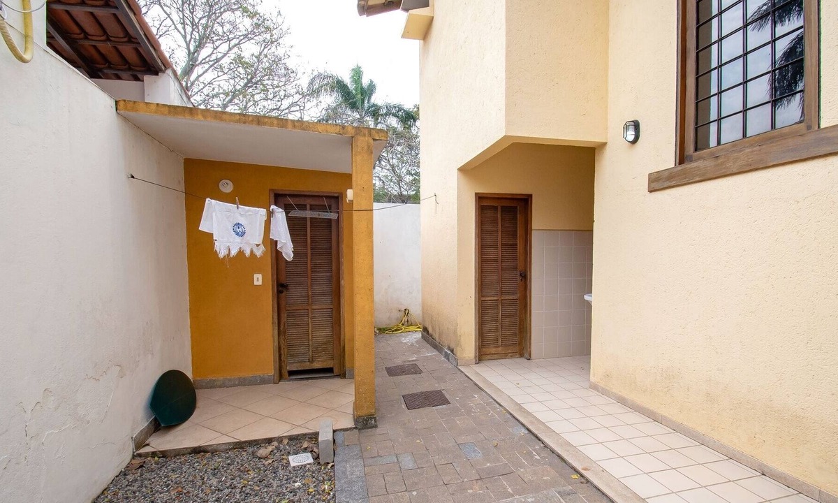 Parque Jacaraipe House | Vrbo Property