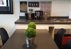 A10 Cozy, Perfect spot, up to 3 pax, Subway at the front door