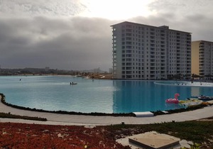 Laguna Bahía, Algarrobo