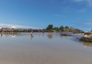 verão na praia da armação in Florianópolis